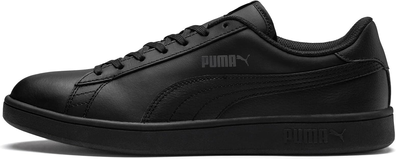 נעלי סניקרס שחורות של חברת Puma